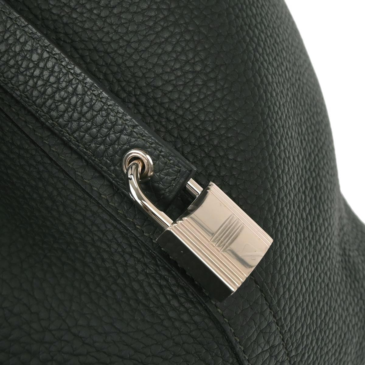 Hermes Vert Fonce Taurillon Clemence Picotin Lock 26 GM Handbag