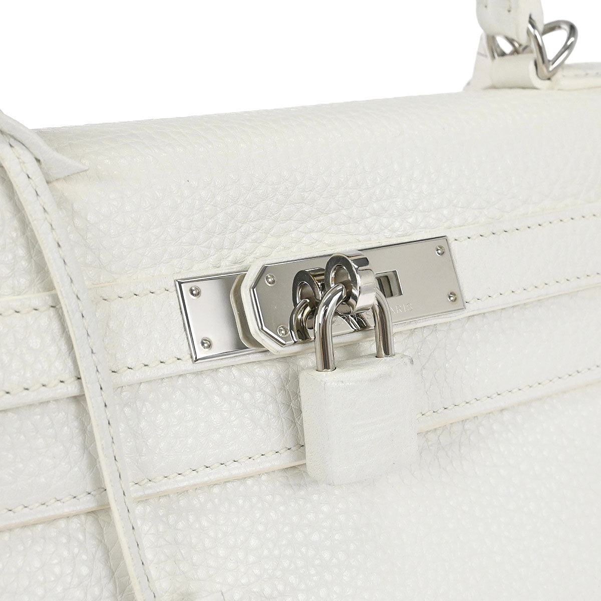 Hermes White Taurillon Clemence Kelly 28 Retourne 2way Shoulder Handbag