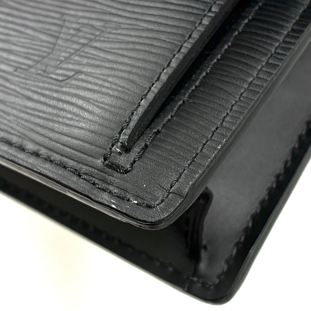 Louis Vuitton 2017 Black Epi Pochette Thames Clutch Bag M42742