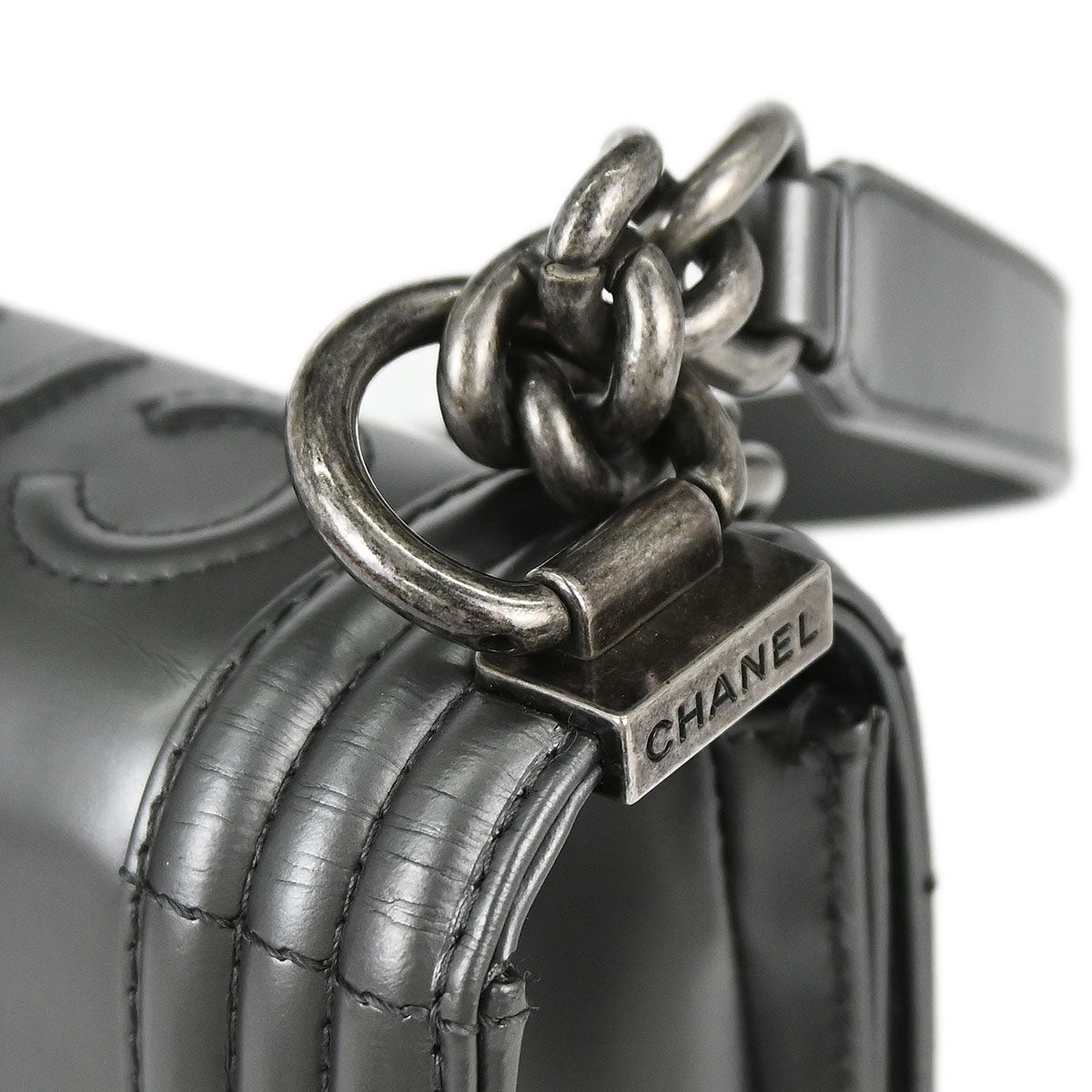 Boy Chanel Gray Patent Leather Medium Shoulder Bag