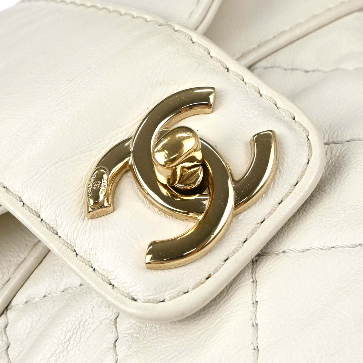 Chanel White Lambskin Bucket Chain Shoulder Bag