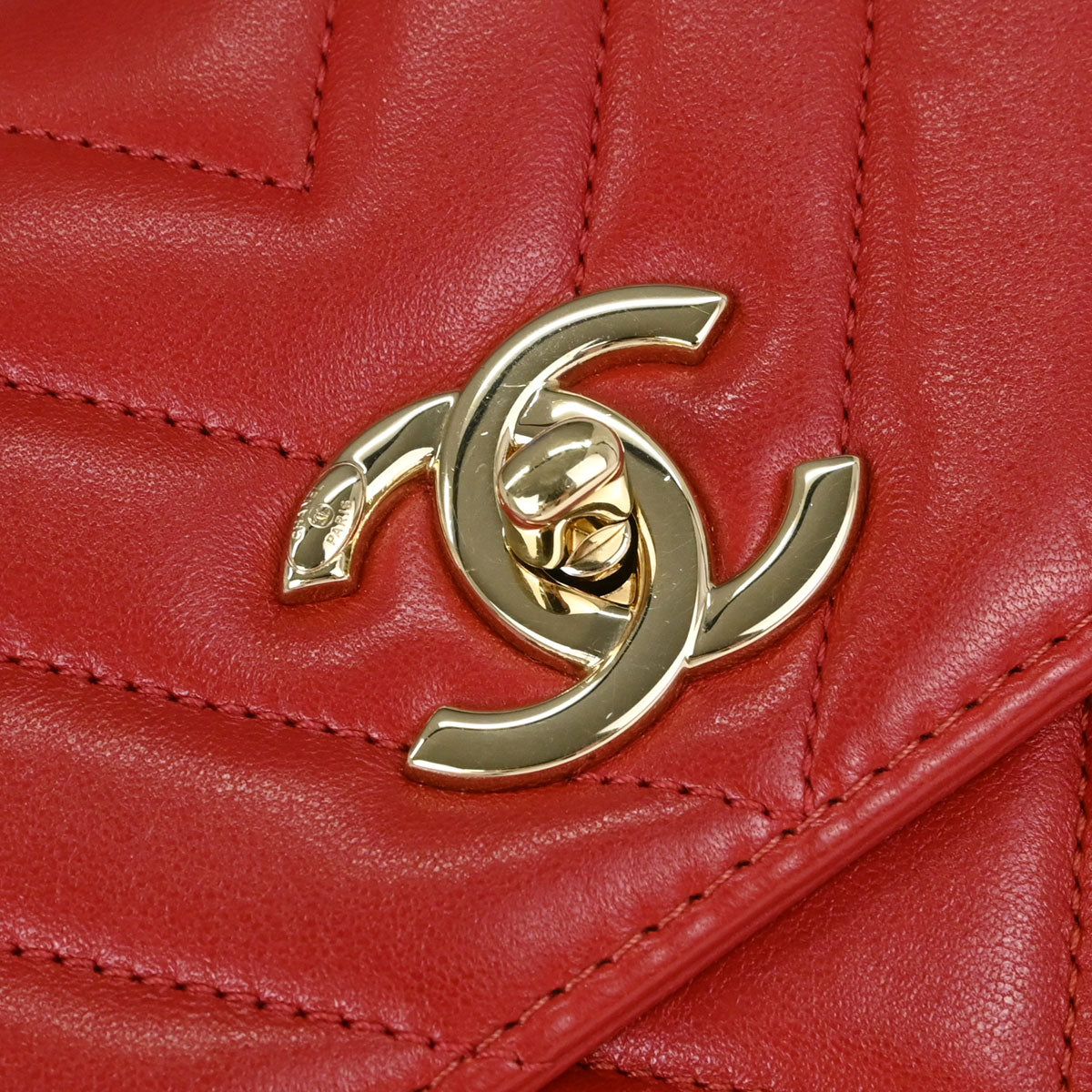 Chanel 2019 Red Lambskin Trendy CC Chevron Top Handle 2way Shoulder Handbag