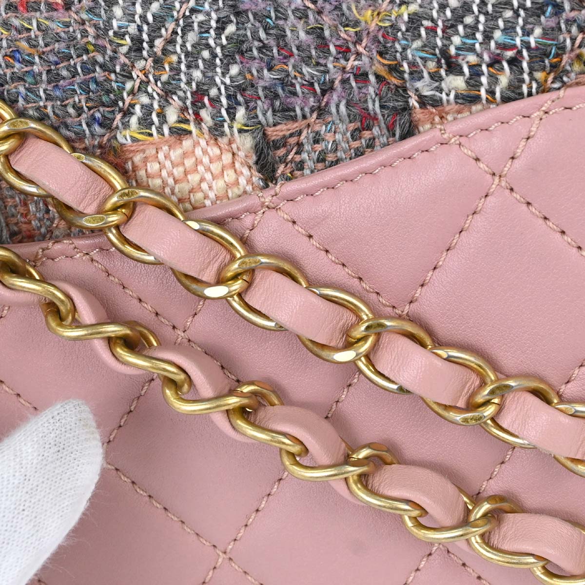 Chanel 2019 Pink Tweed Filigree Flap Bag Shoulder Bag