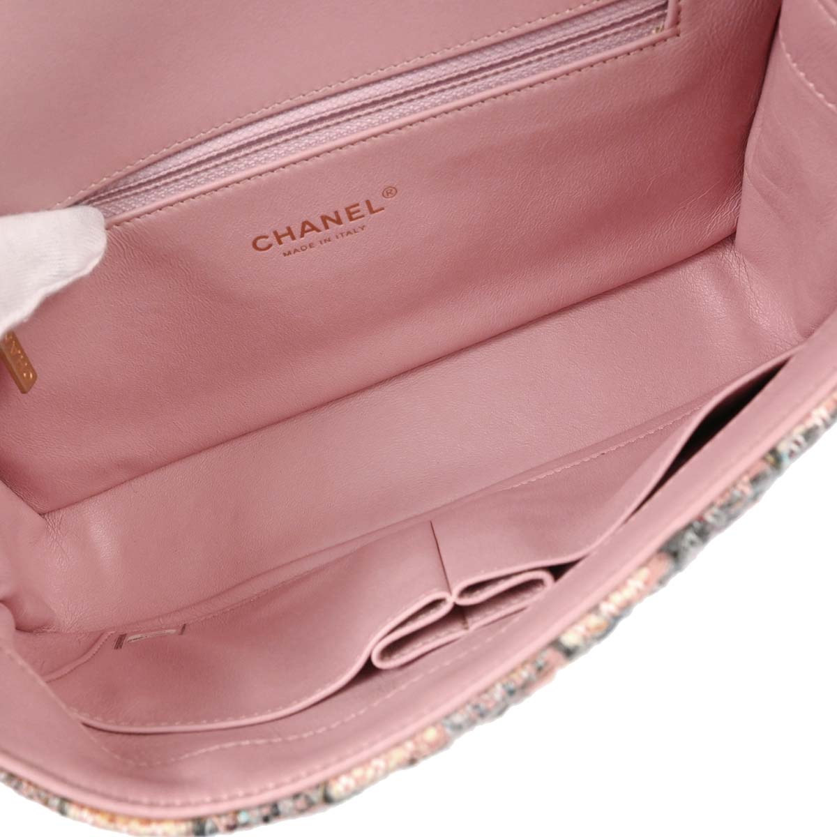 Chanel 2019 Pink Tweed Filigree Flap Bag Shoulder Bag
