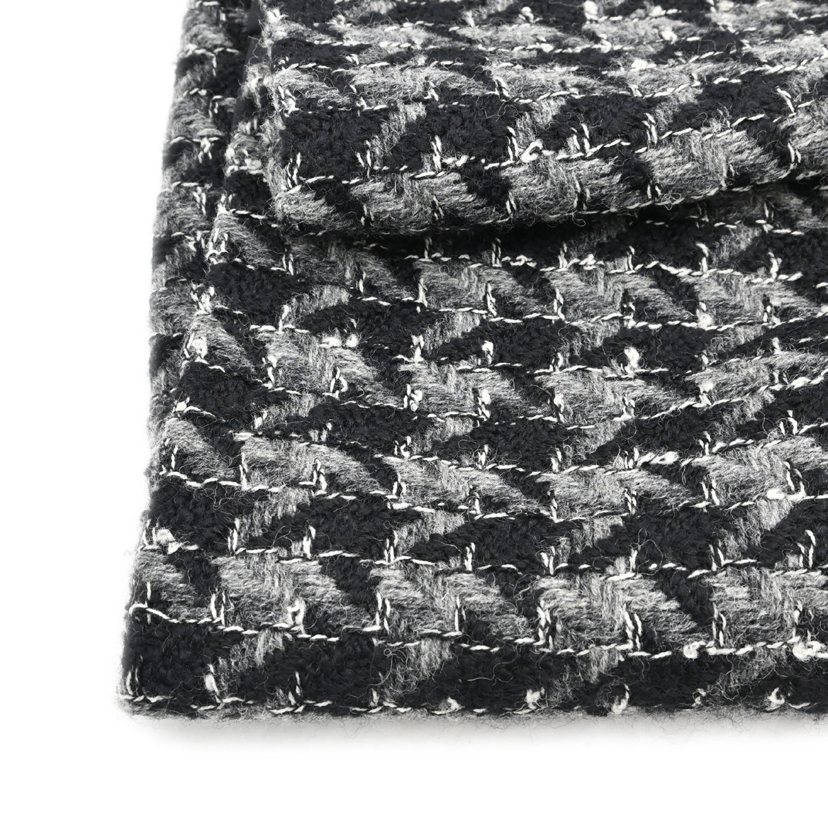 Chanel 2017 Tweed Houndstooth Skirt Gray Black #36