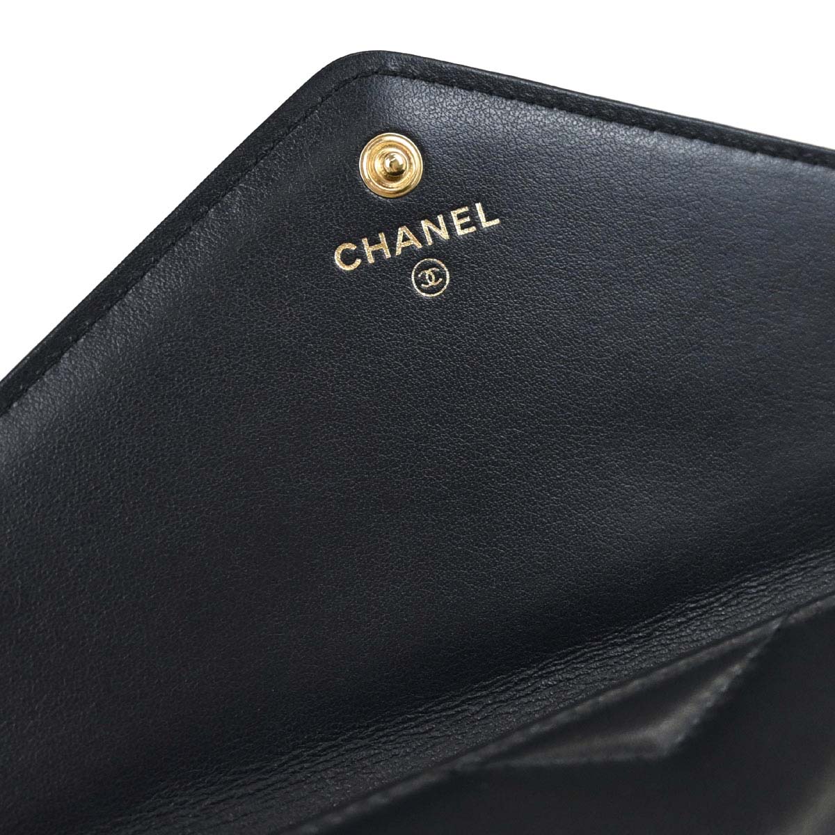 Chanel 2018-2019 Navy Lambskin Chevron CC Button Flap Long Wallet
