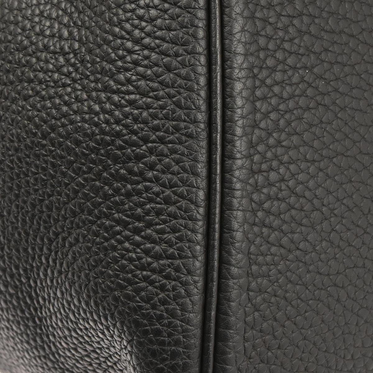 Hermes Black Taurillon Clemence Picotin Lock 22 MM Handbag