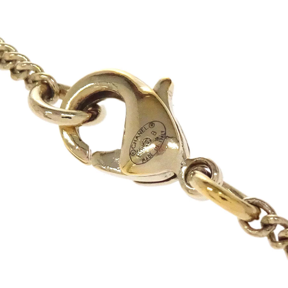 Chanel Medallion Gold Chain Pendant Necklace Costume Pearl B18B