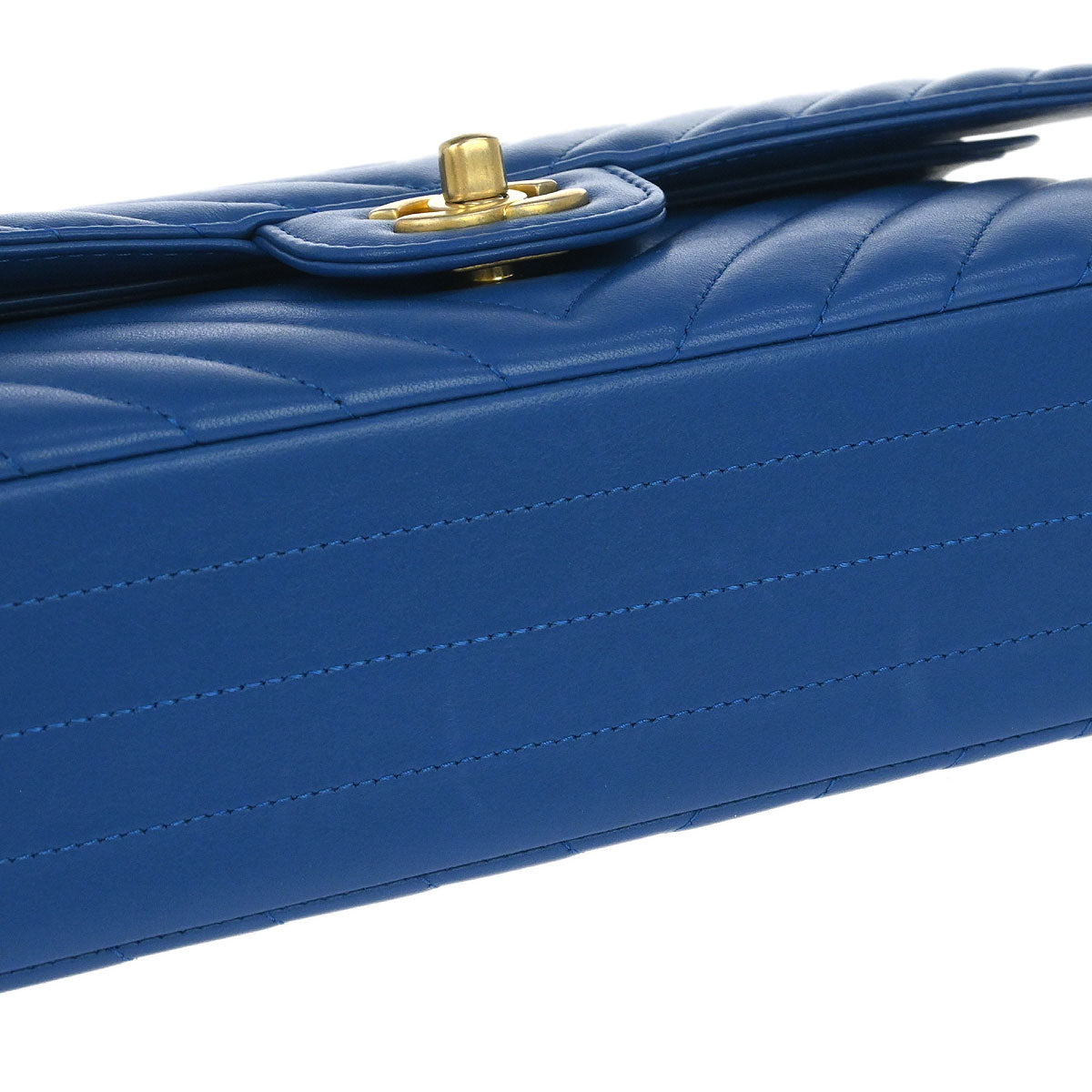 Chanel 2019 Blue Lambskin Chevron Medium Classic Double Flap Shoulder Bag