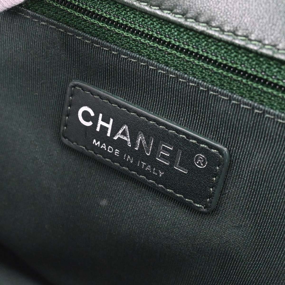 Boy Chanel 2014-2015 Green Lambskin Medium Shoulder Bag