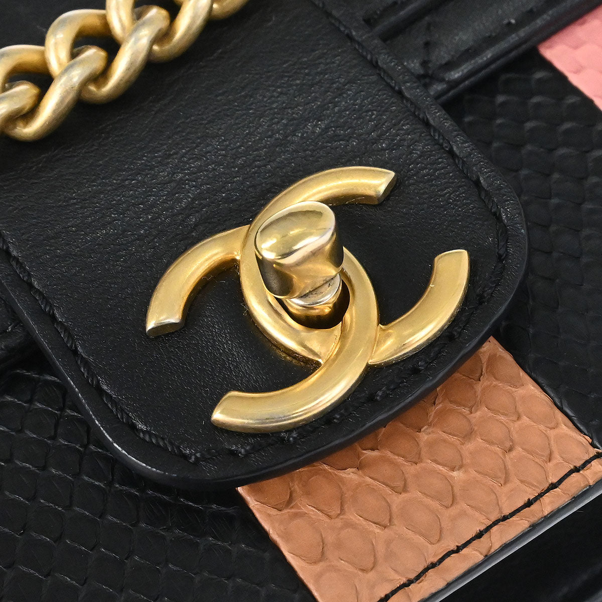 Chanel * 2018 Black Calfskin Python Front Chain Flap Bag Shoulder Bag