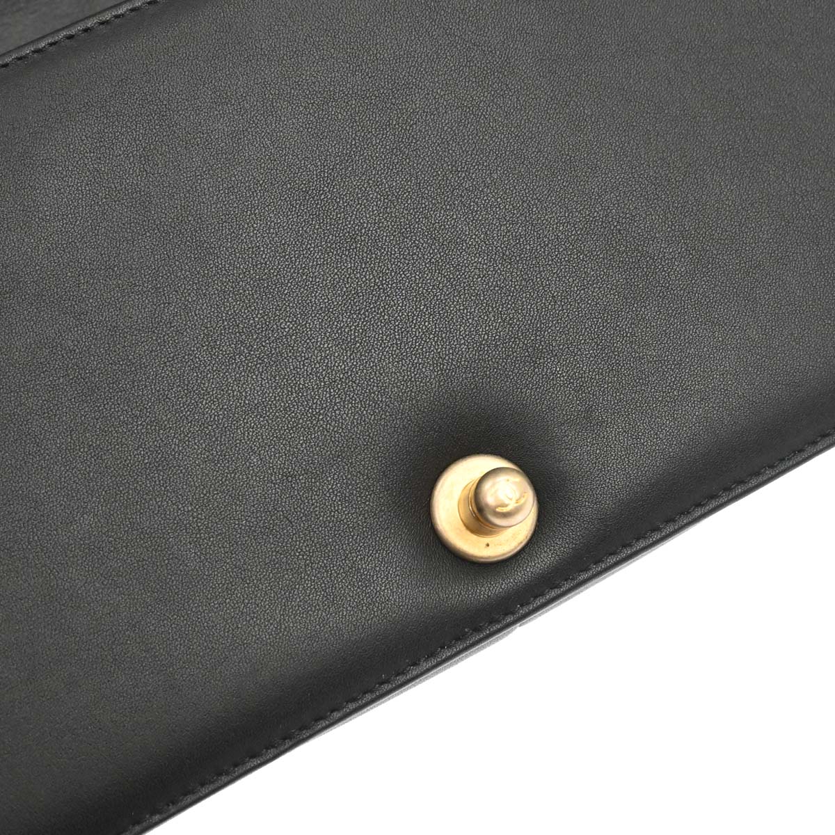 Boy Chanel 2018 Black Lambskin Medium Shoulder Bag