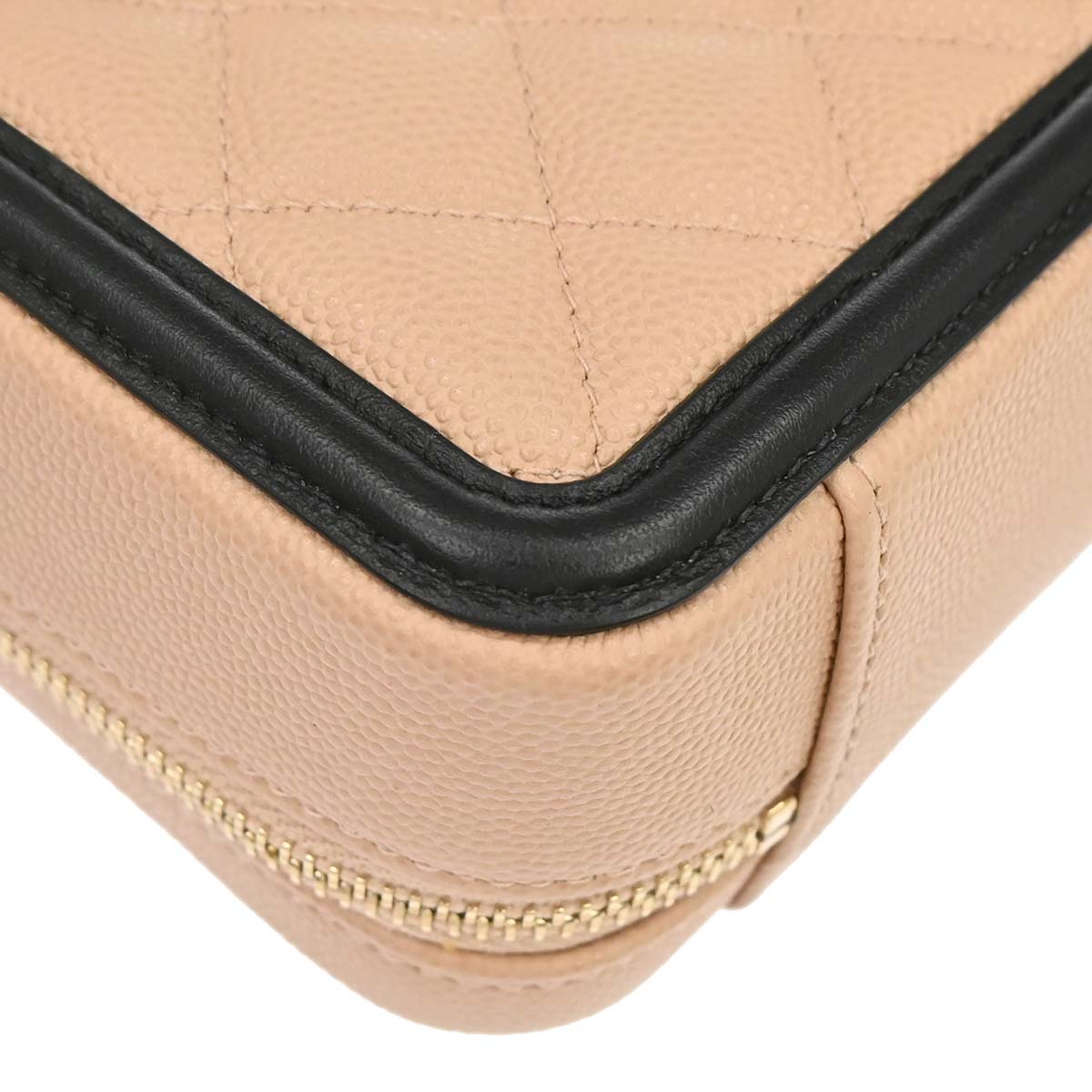 Chanel 2019 Beige Calfskin Filigree Vanity Shoulder Bag
