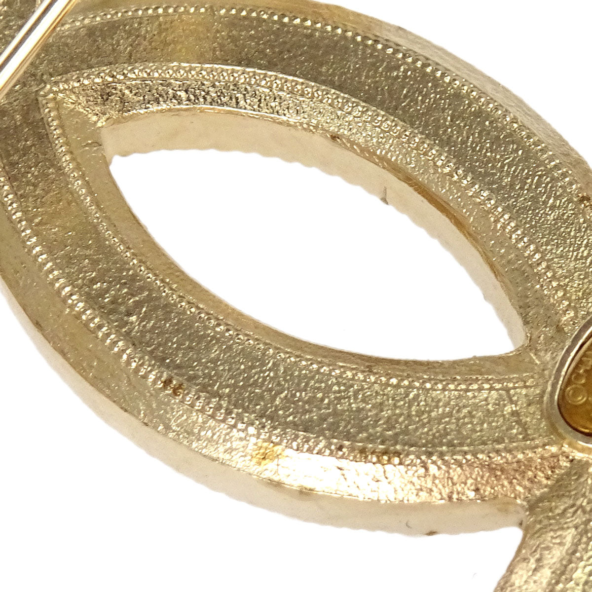 Chanel CC Costume Pearl Brooch Pin Gold A19V