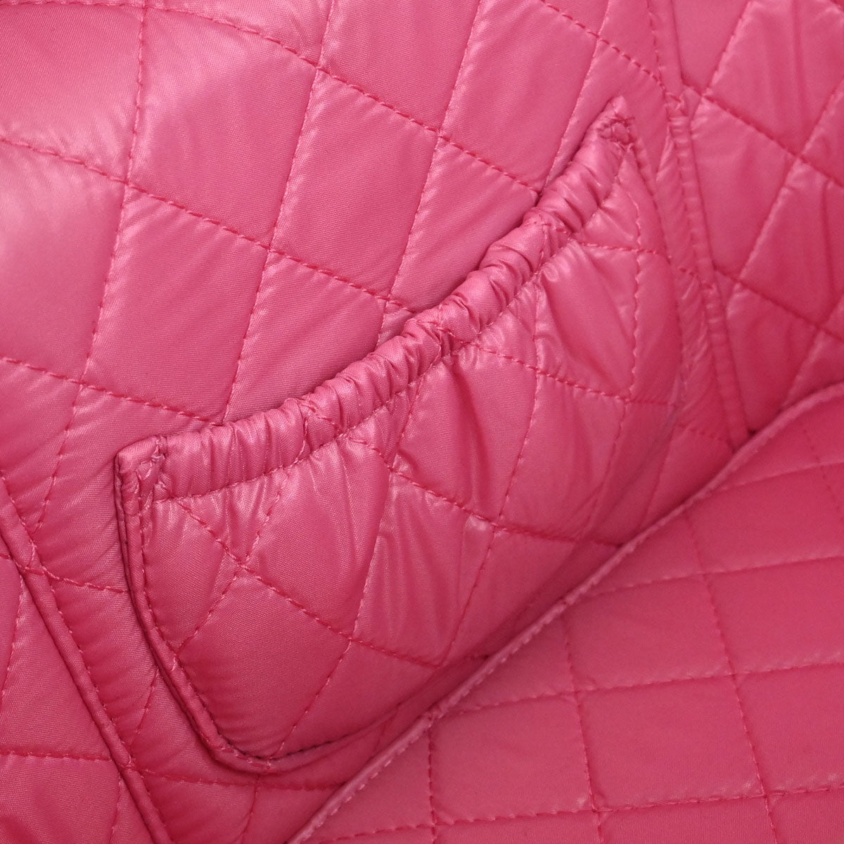 Chanel 2019 Pink Caviar Skin Vanity Handbag