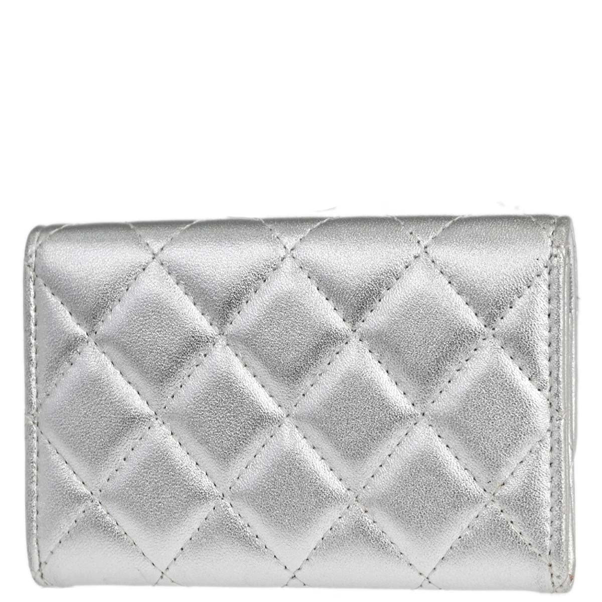 Chanel 2012 Silver Lambskin Cardholder Small Good