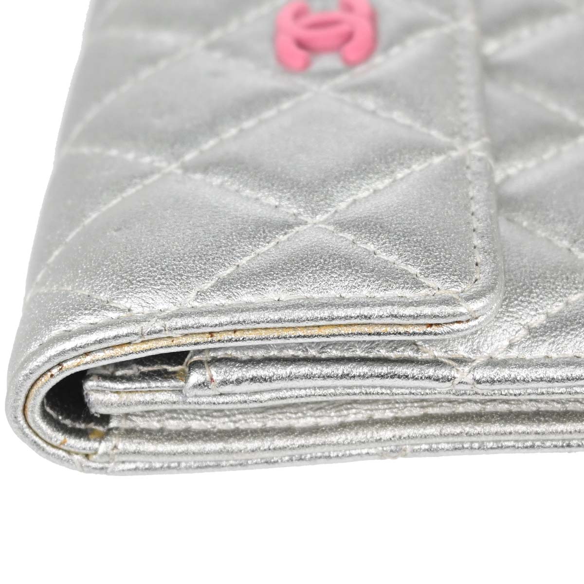 Chanel 2012 Silver Lambskin Cardholder Small Good