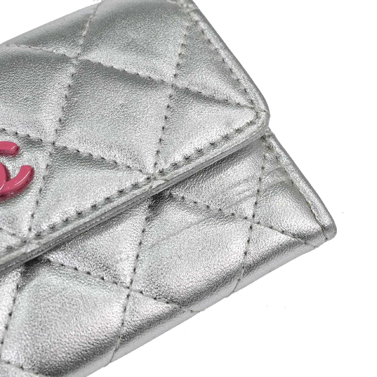 Chanel 2012 Silver Lambskin Cardholder Small Good
