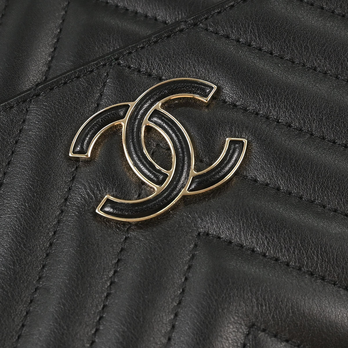 Chanel 2019 Black Lambskin Chevron Straight Flap Shoulder Bag