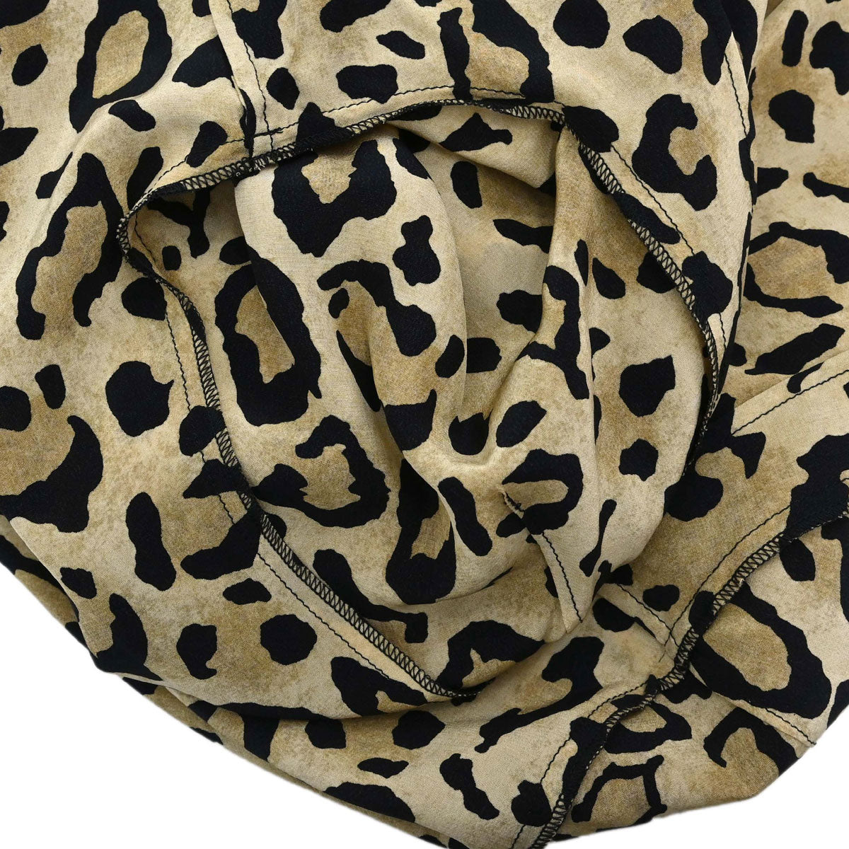 Gucci 2007 Leopard Print Silk Bow-Tie Blouse #40
