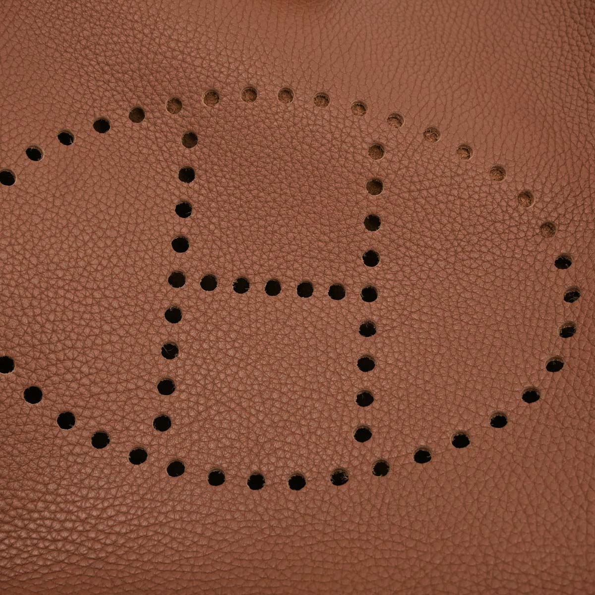 Hermes Fauve Taurillon Clemence Evelyne 3 33 GM Shoulder Bag