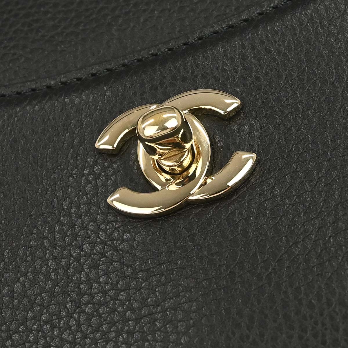 Chanel 2017-2018 Black Calfskin Neo Executive Cerf 2way Shoulder Tote Bag