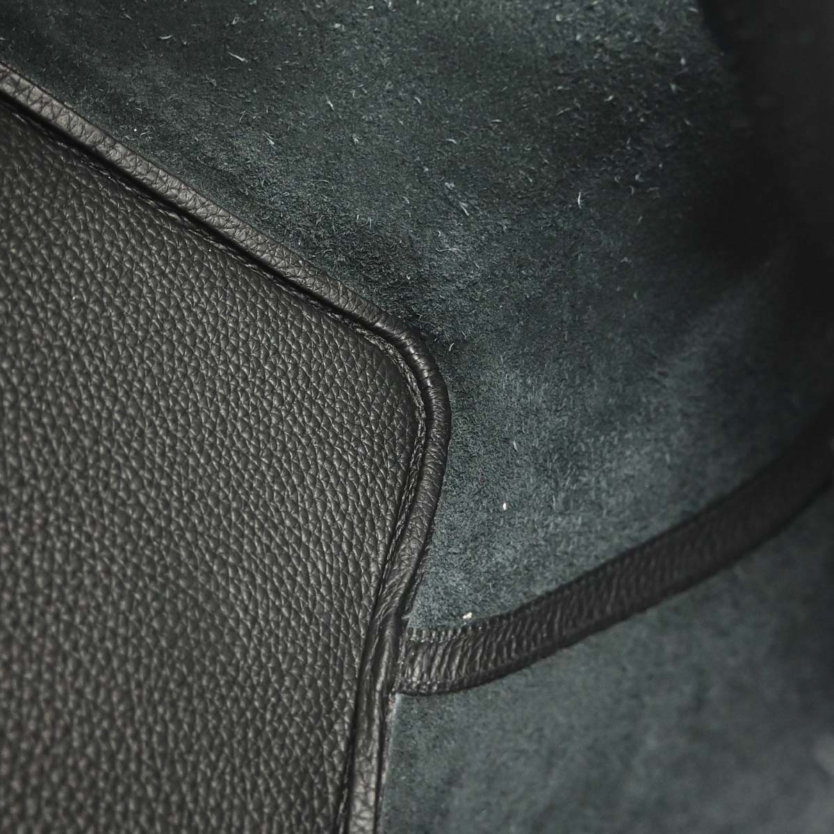 Hermes Black Taurillon Clemence Picotin Lock 22 MM Handbag