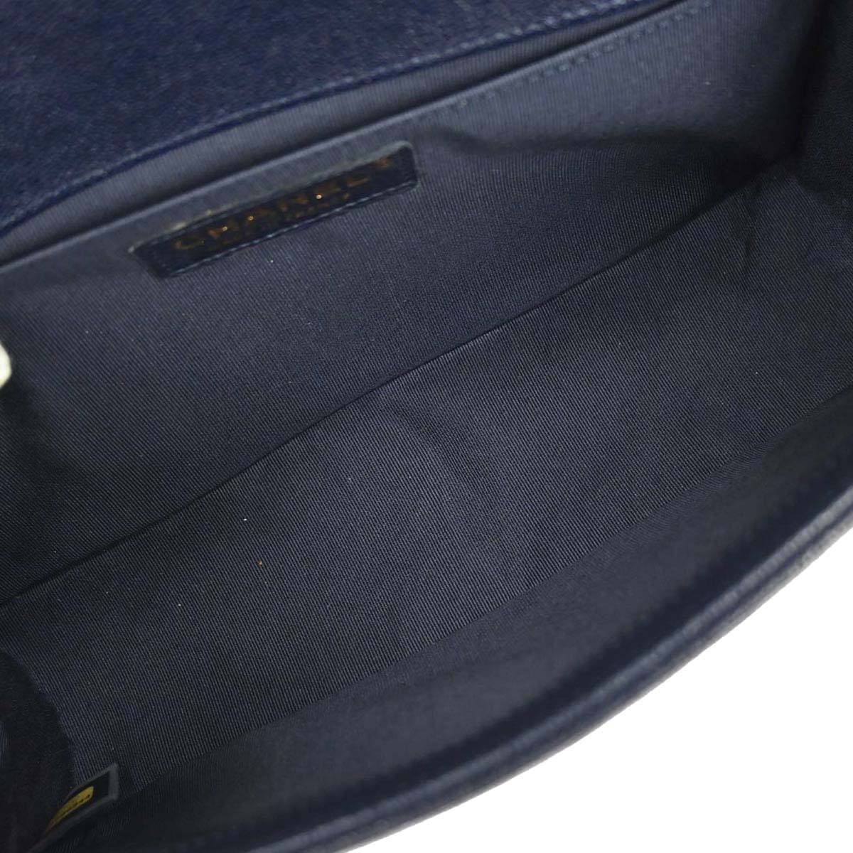 Boy Chanel 2018-2019 Navy Caviar Skin Chevron Medium Shoulder Bag