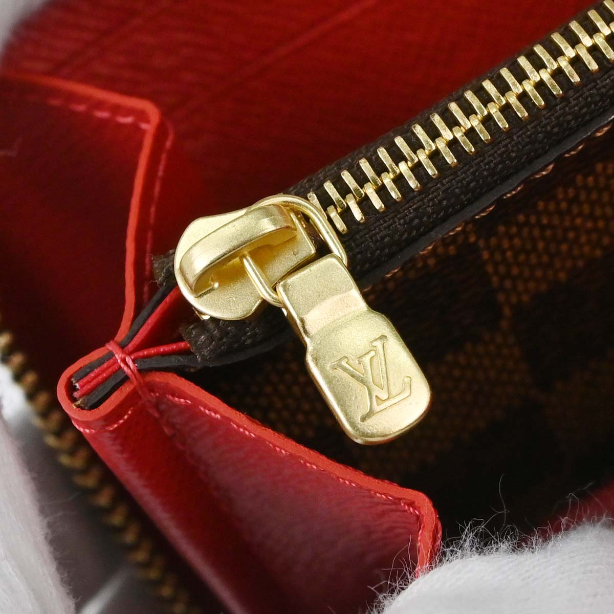 Louis Vuitton Damier LV Stories Portefeuille Wallet N60147