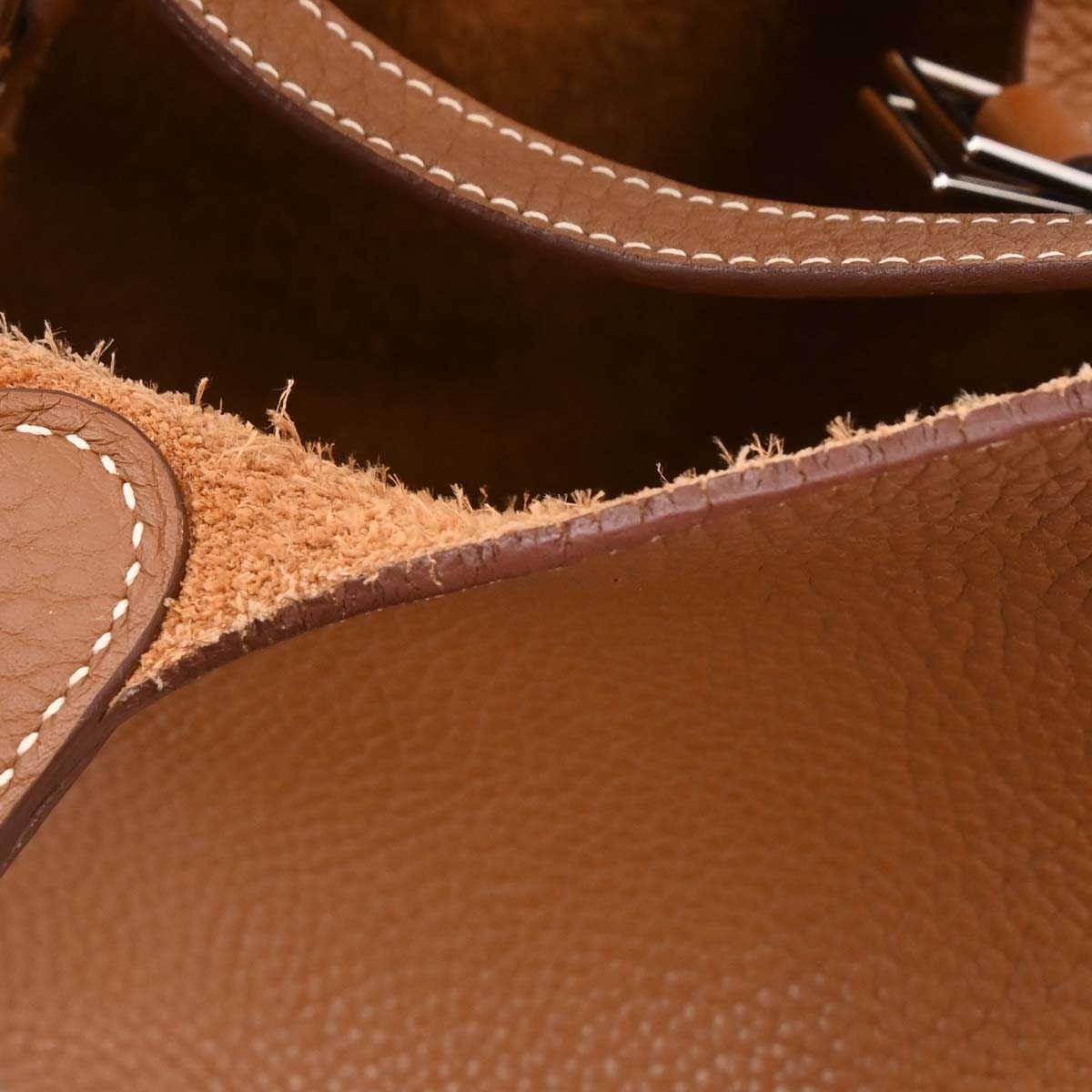 Hermes Gold Taurillon Clemence Picotin Lock 18 PM Handbag