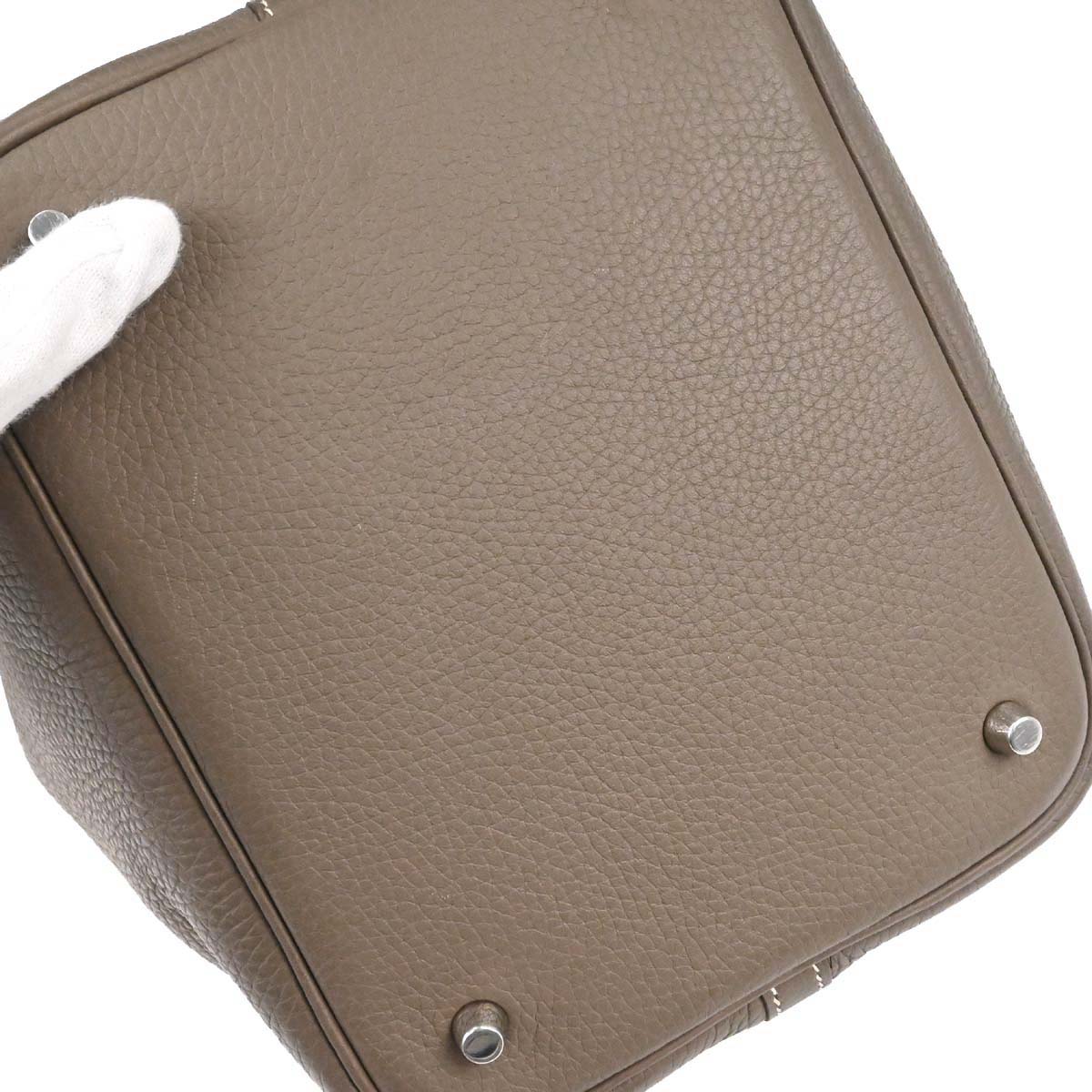 Hermes Etoupe Gray Taurillon Clemence Picotin Lock 22 MM Handbag