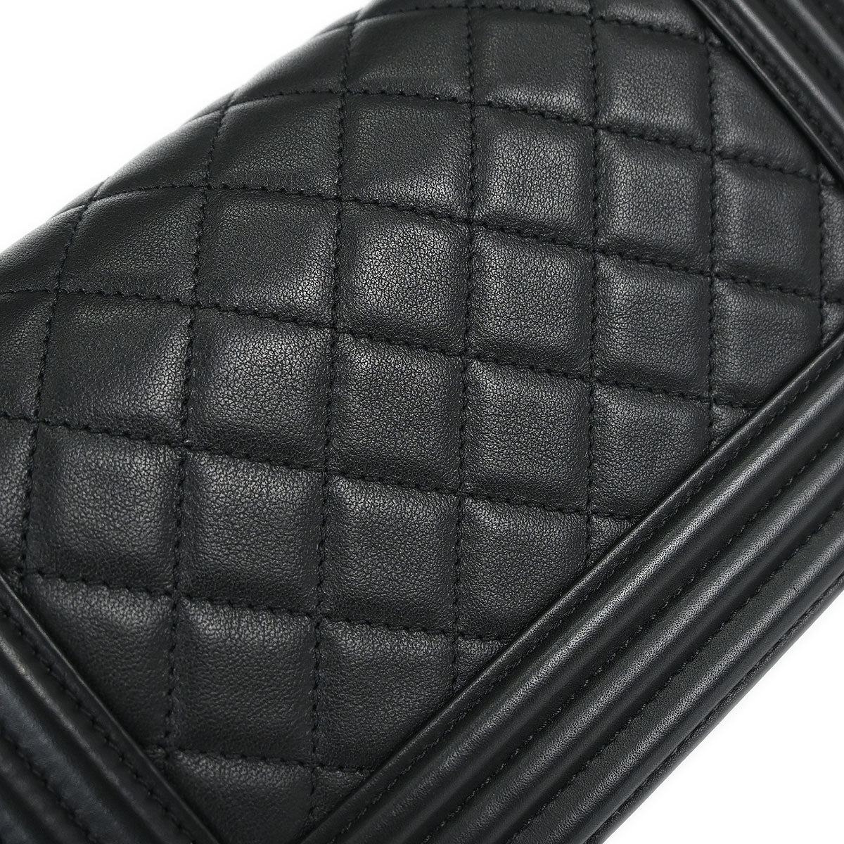 Boy Chanel Black Lambskin Small Chain Shoulder Bag