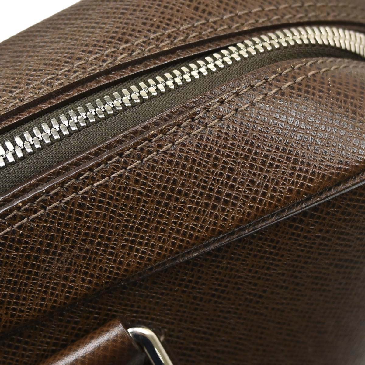 Louis Vuitton Brown Taiga Neo Igor Briefcase Handbag