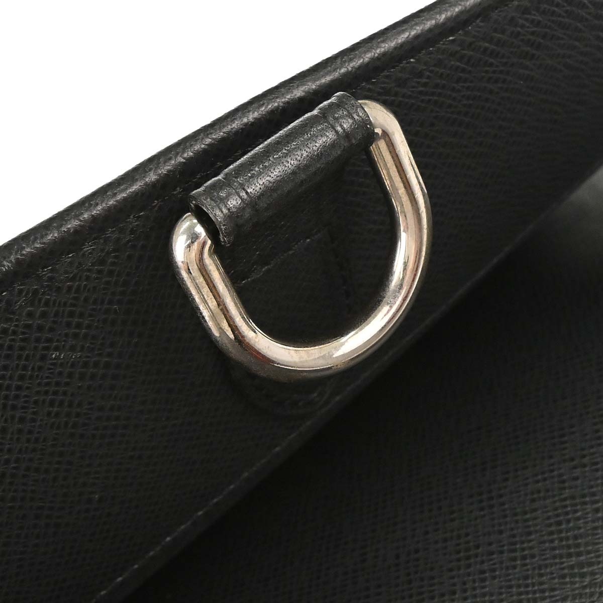 Louis Vuitton 2010 Black Taiga Andrei Shoulder Bag M32482