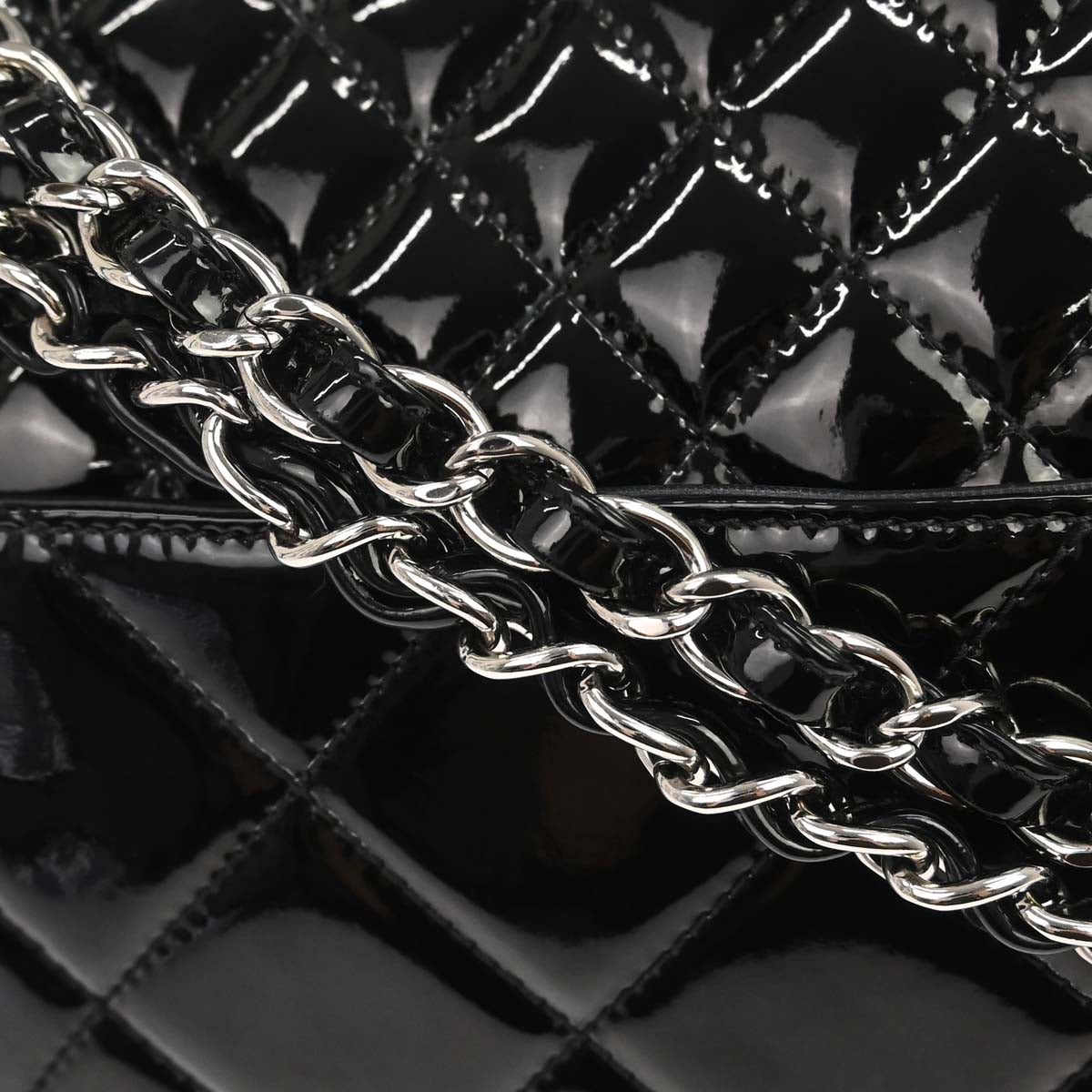 Chanel 2010-2011 Black Patent Leather Jumbo In the Business Flap Shoulder Bag