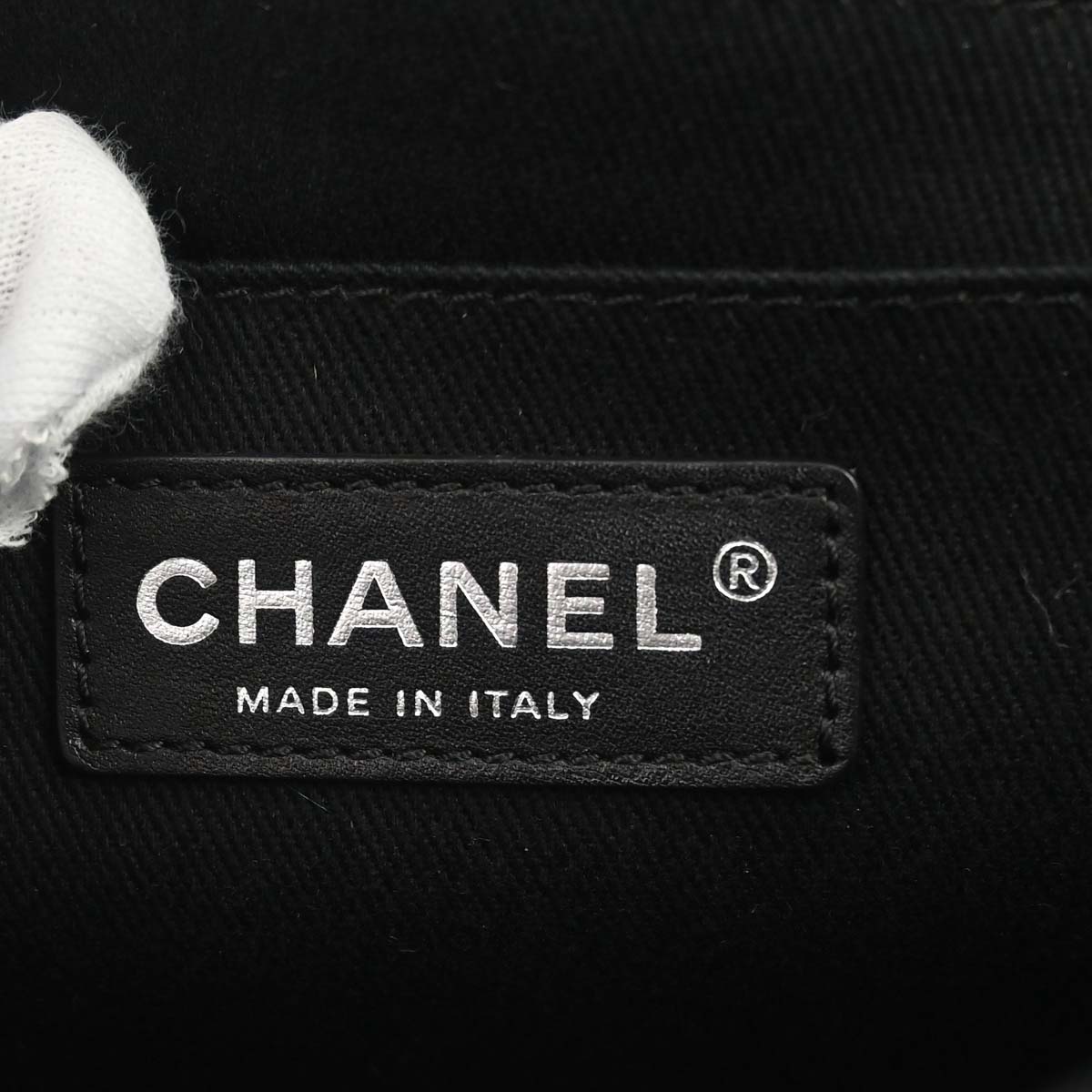 Chanel 2010-2011 Black Patent Leather Jumbo In the Business Flap Shoulder Bag