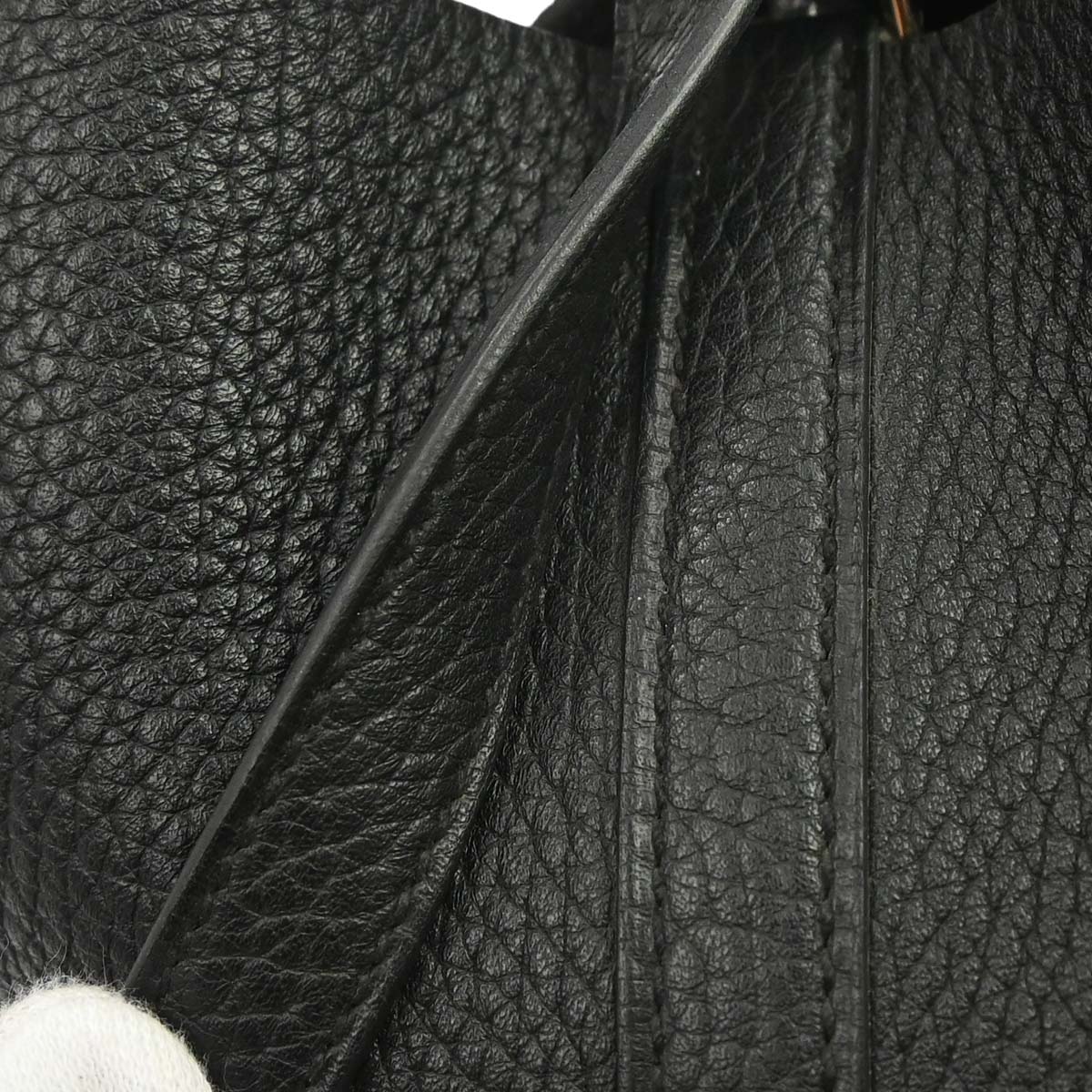 Hermes Black Taurillon Clemence Picotin Lock 18 PM Handbag