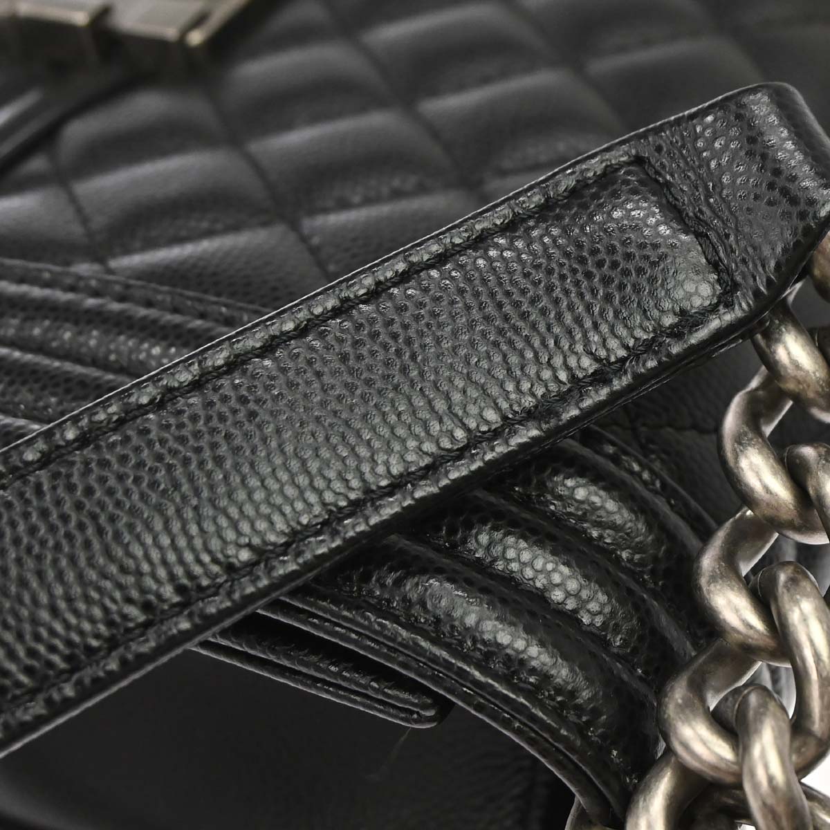 Boy Chanel 2019 Black Caviar Skin Small Chain Shoulder Bag