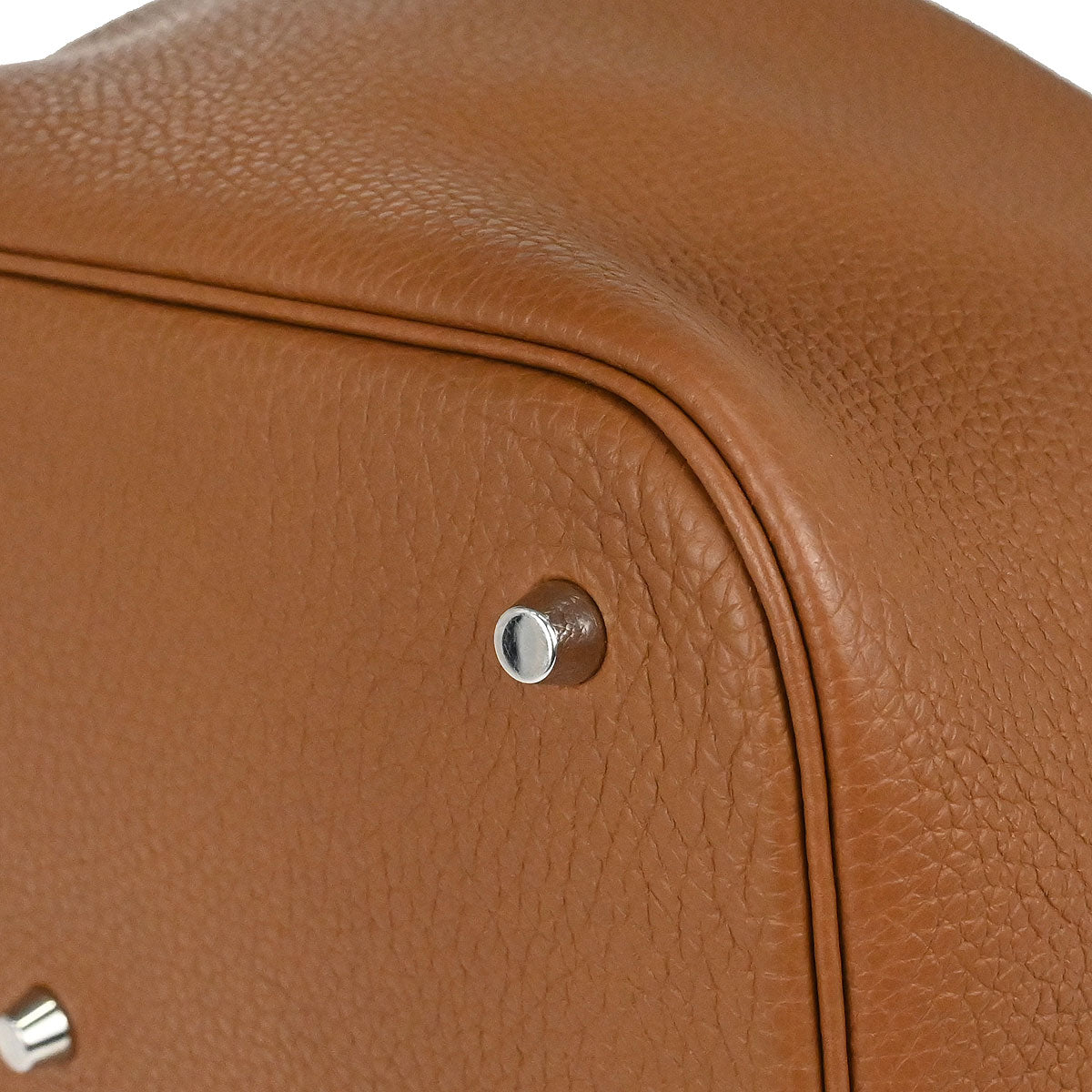 Hermes Gold Taurillon Clemence Picotin Lock 26 GM Handbag