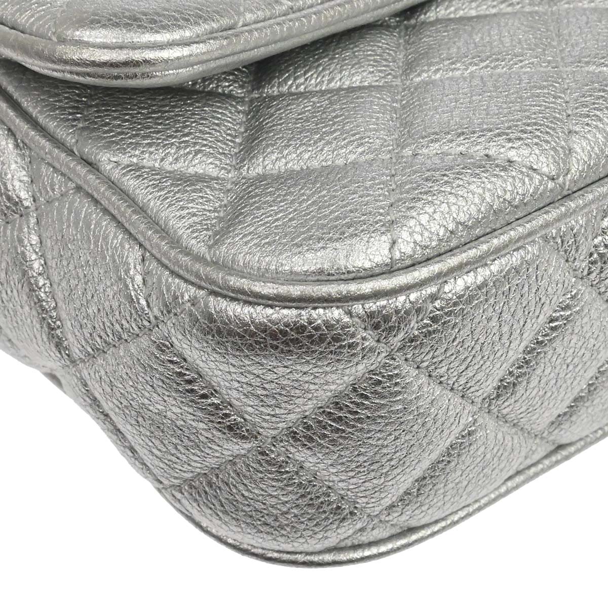 Chanel 2016-2017 Silver Calfskin Casual Rock Shoulder Bag