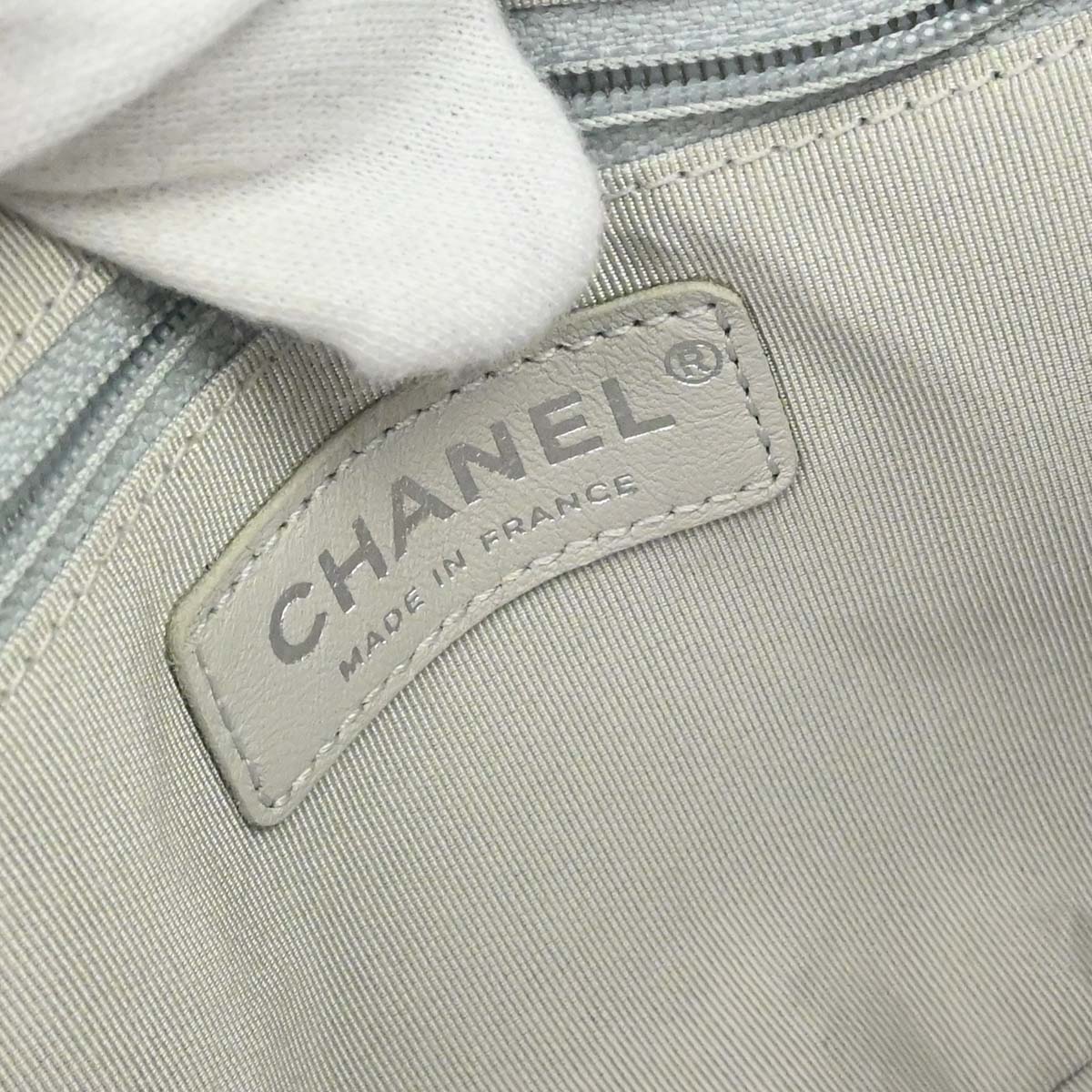 Chanel 2016-2017 Silver Calfskin Casual Rock Shoulder Bag