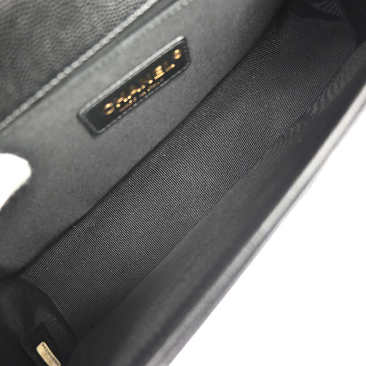 Boy Chanel 2018-2019 Black Caviar Skin Medium Shoulder Bag