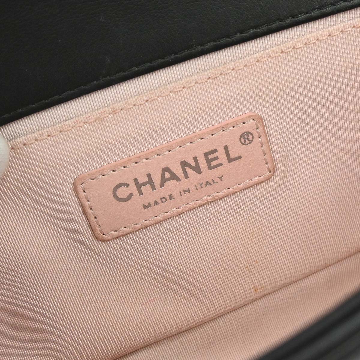 Boy Chanel 2019 Black Calfskin Costume Pearl Small Chain Shoulder Bag