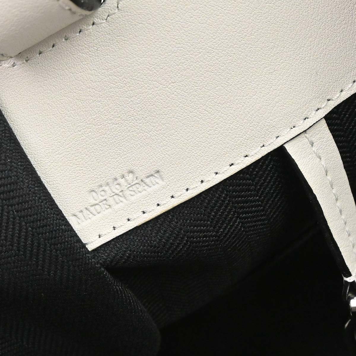 Loewe White Calfskin Hammock 2way Shoulder Tote Handbag