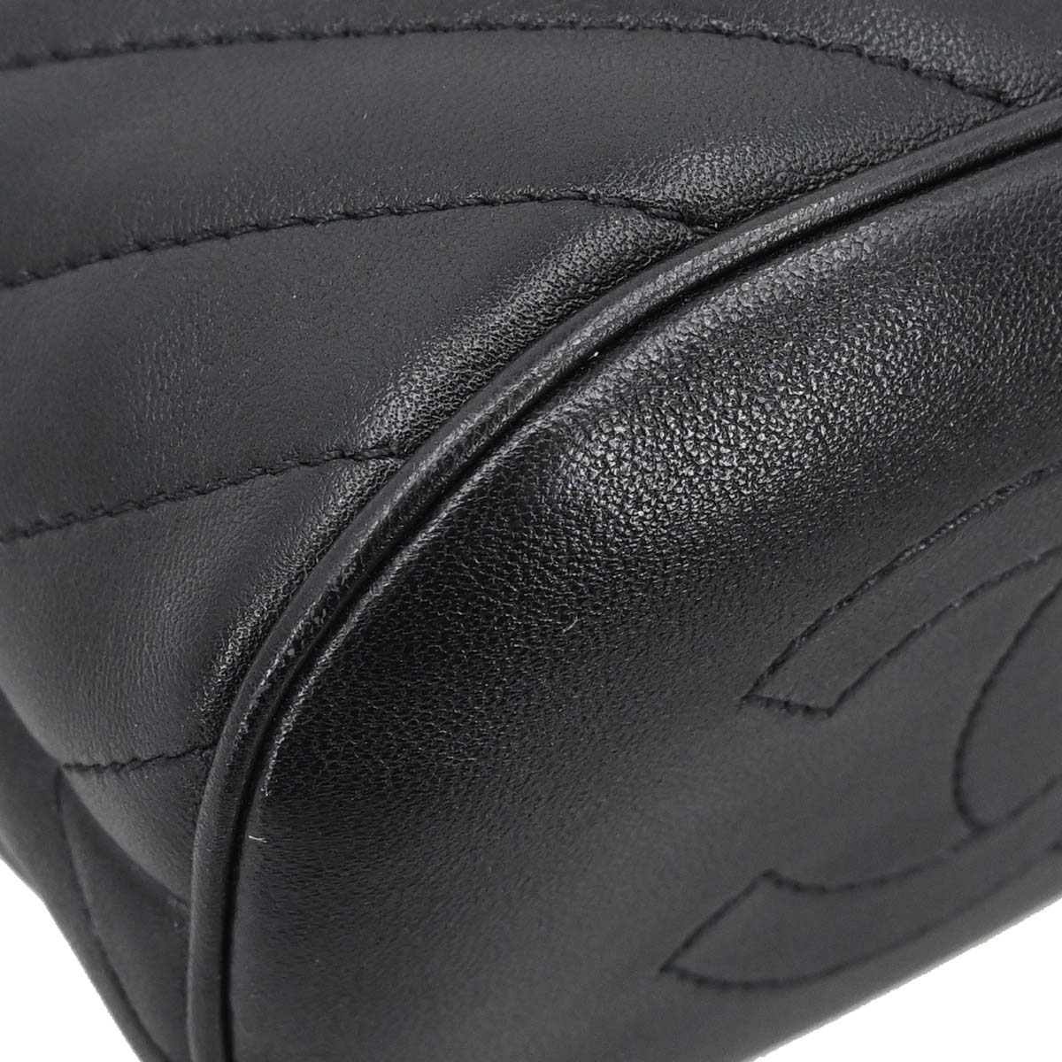 Chanel Black Lambskin Chevron Handle with Chic Bucket 2way Shoulder Handbag