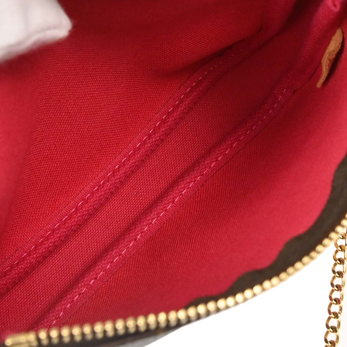 Louis Vuitton Holiday Vivienne Mini Pochette Accessoires M68490