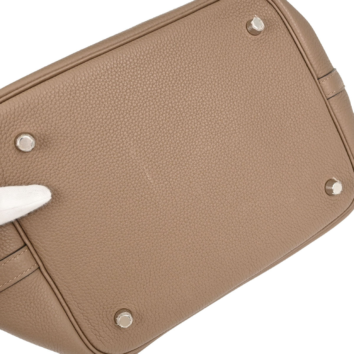 Hermes Beige de Weimar Taurillon Picotin Lock 22 MM Handbag