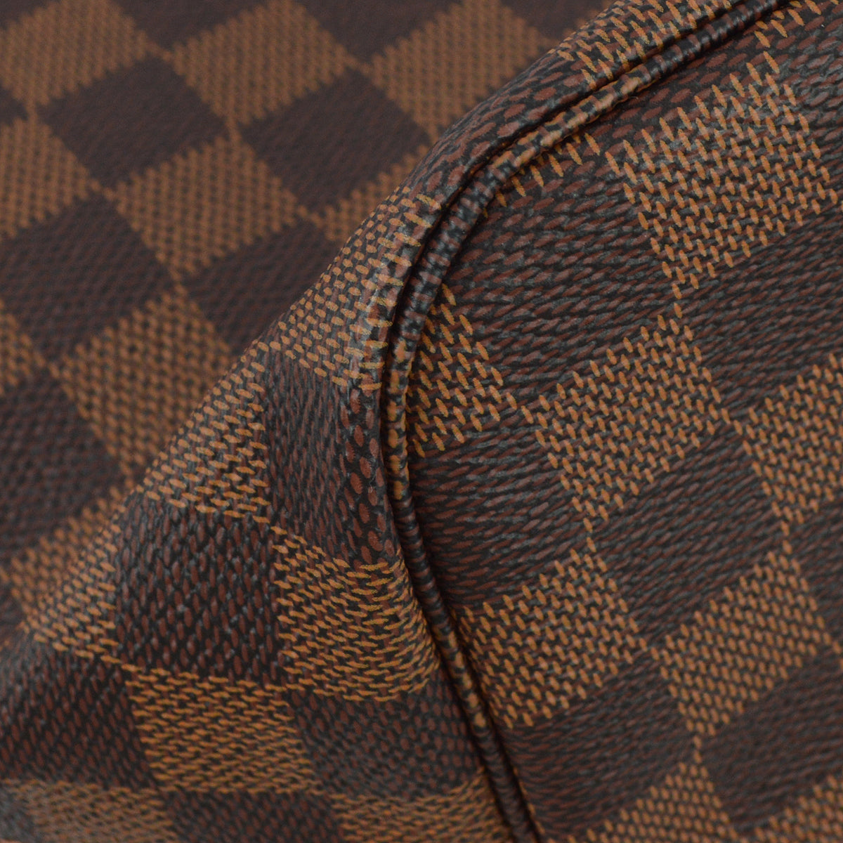 Louis Vuitton 2013 Damier Neverfull MM Shoulder Tote Bag N51105