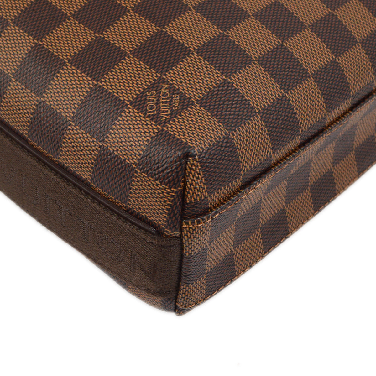 Louis Vuitton 2012 Damier Trotteur Beaubourg N41135