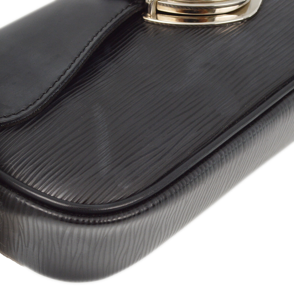 Louis Vuitton 2012 Black Epi Pochette Montaigne Handbag M59292
